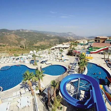 Golf Houses Resort *
