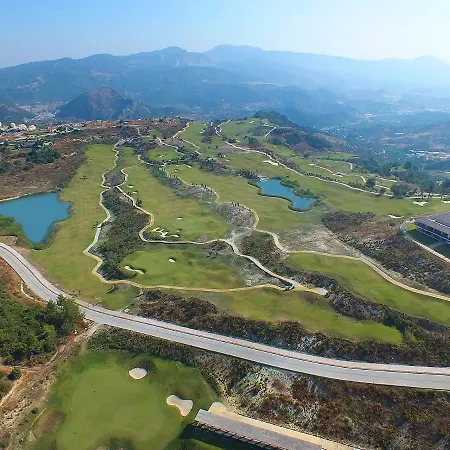 Resort Golf Houses *